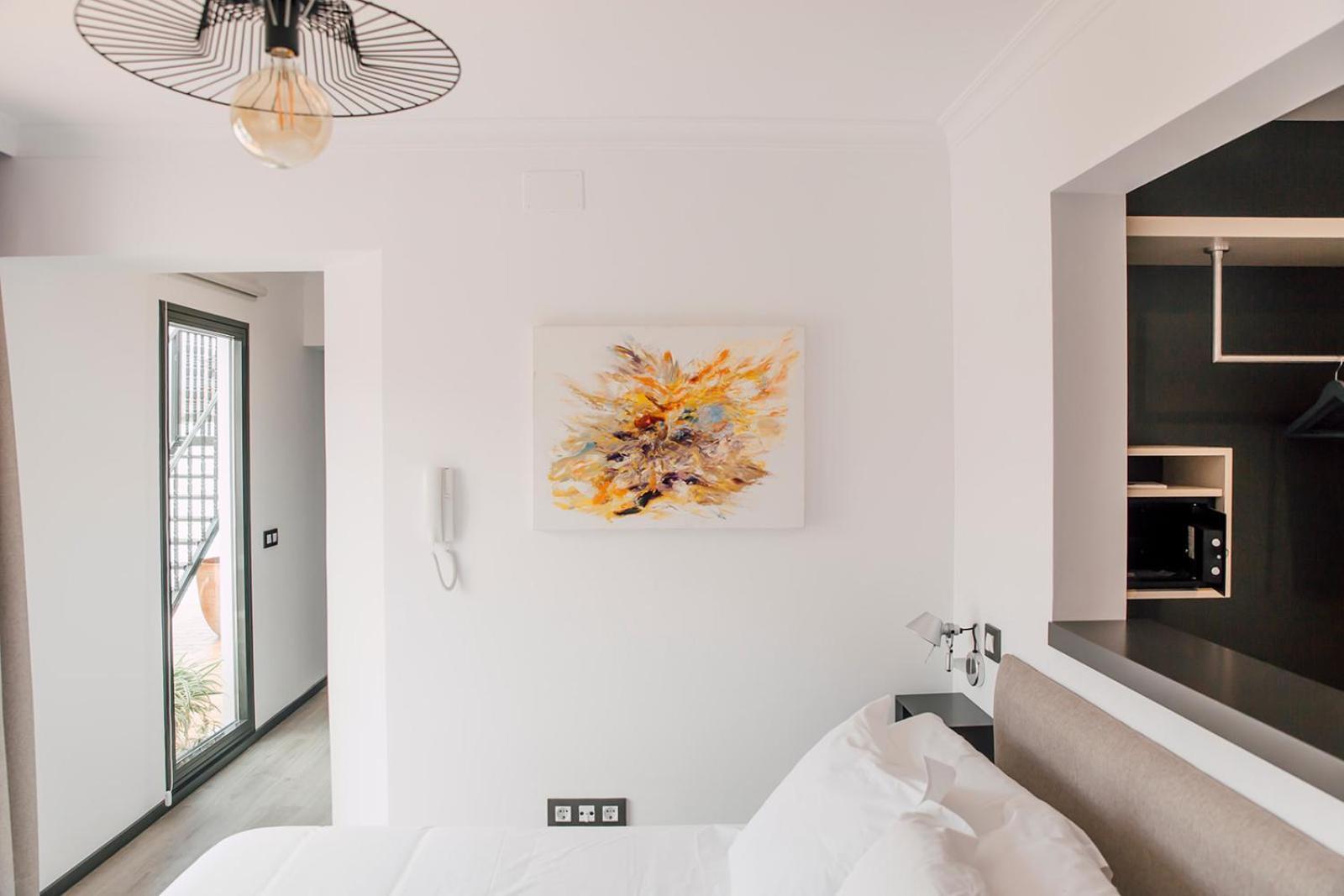 Puerta Catedral Holiday Suites إشبيلية الغرفة الصورة