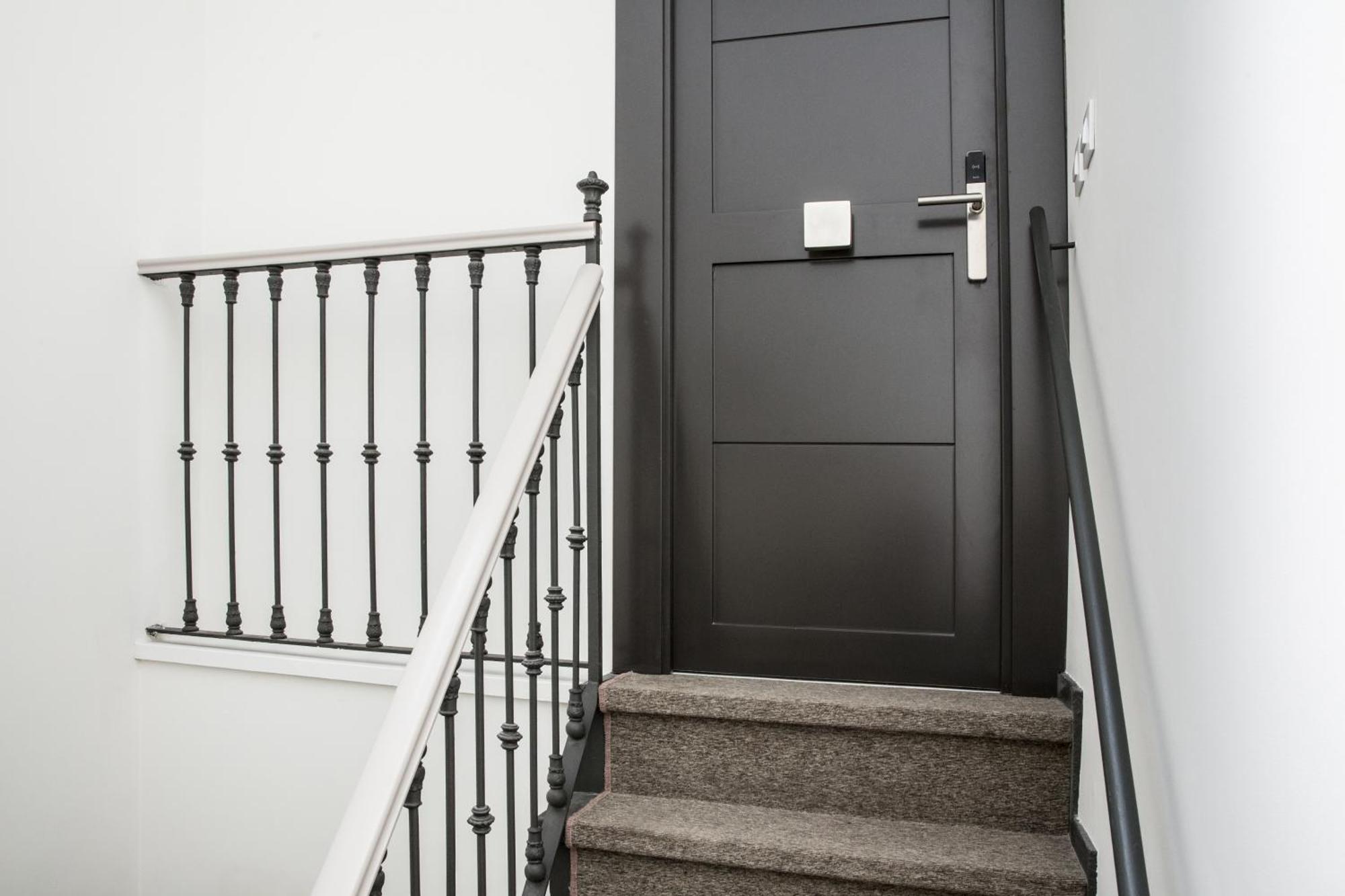 Puerta Catedral Holiday Suites إشبيلية الغرفة الصورة