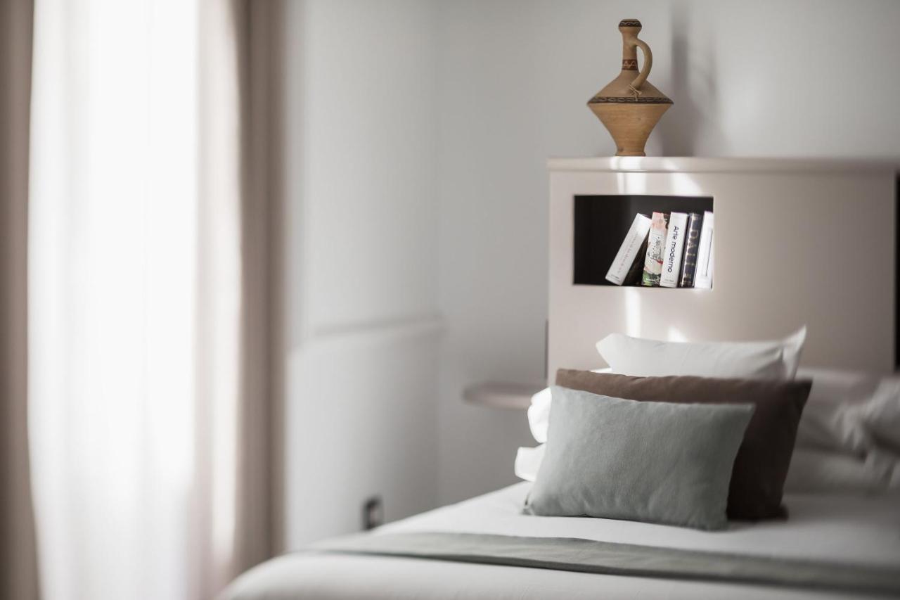Puerta Catedral Holiday Suites إشبيلية المظهر الخارجي الصورة